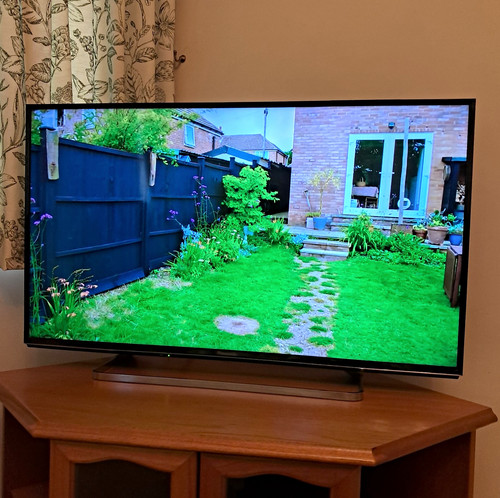 Panasonic 40es500b 40in - panasonic,